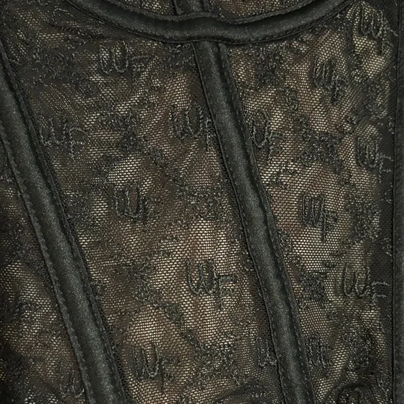 White Fox Pink and Black Lace Bustier - Picture 2 of 11